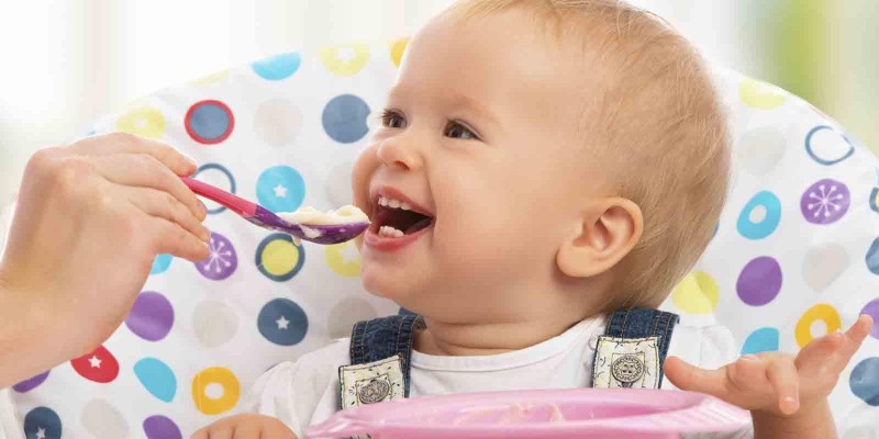 QUANDO COMEÇAR A ALIMENTAÇÃO DO BEBÊ