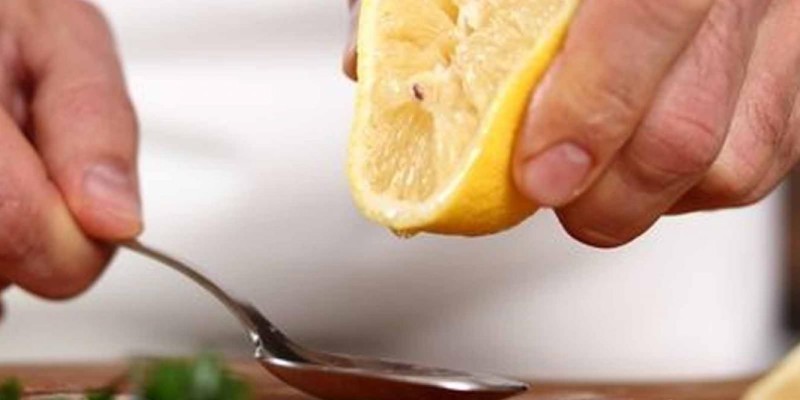 COMO UTILIZAR APENAS ALGUMAS GOTAS DE LIMÃO SEM ESTRAGÁ-LO