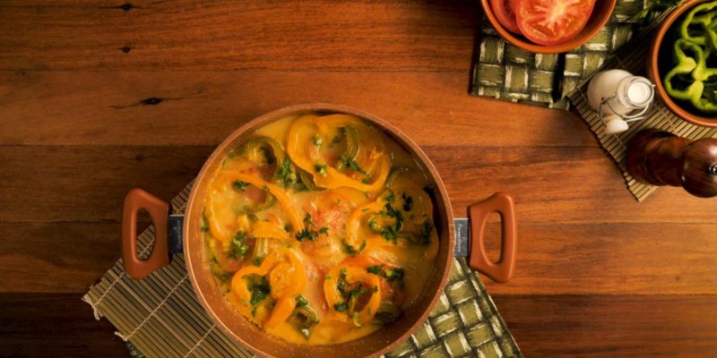 FILÉ DE PEIXE AO LEITE DE COCO