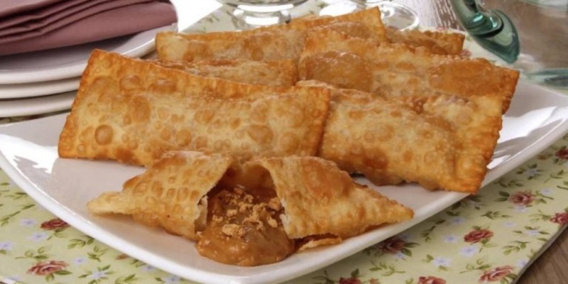 Pastelzinho Assado de Paçoca