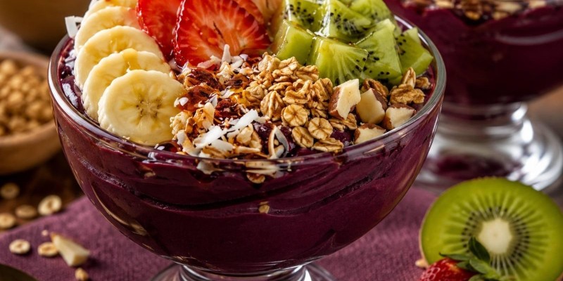 Creme Gelado de Açaí com Frutas Tropicais