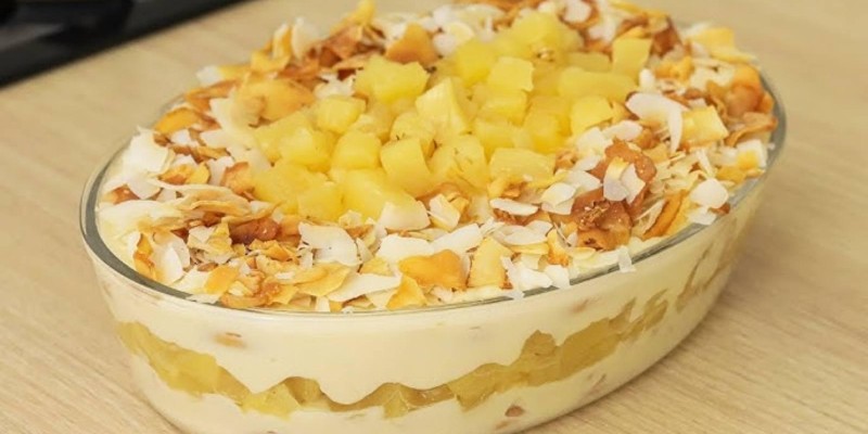 Pavê Tropical de Coco e Abacaxi