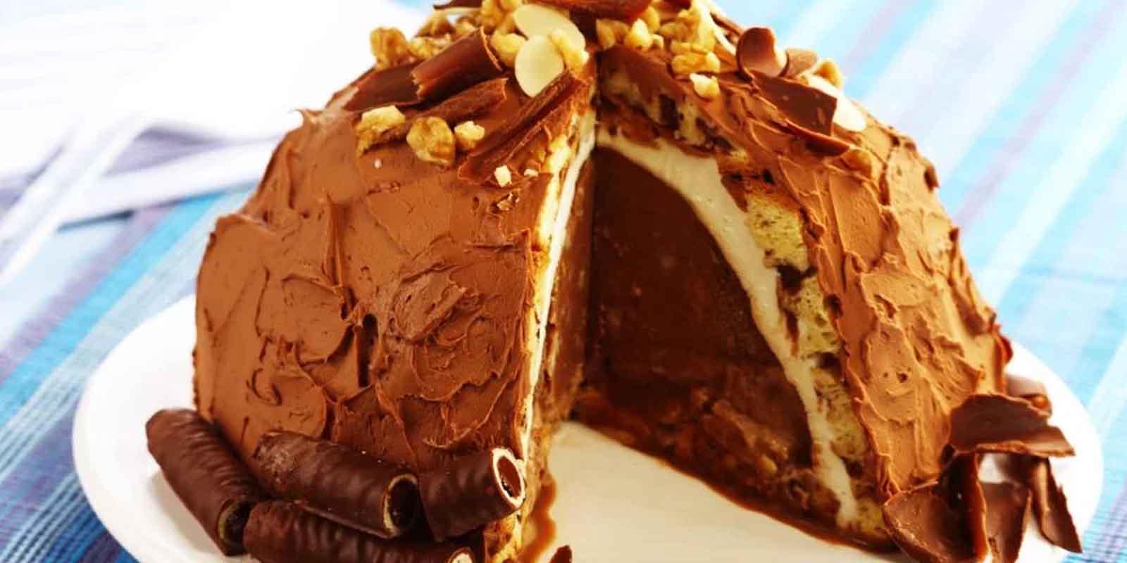 TORTA GELADA E SABOROSA DE NATAL