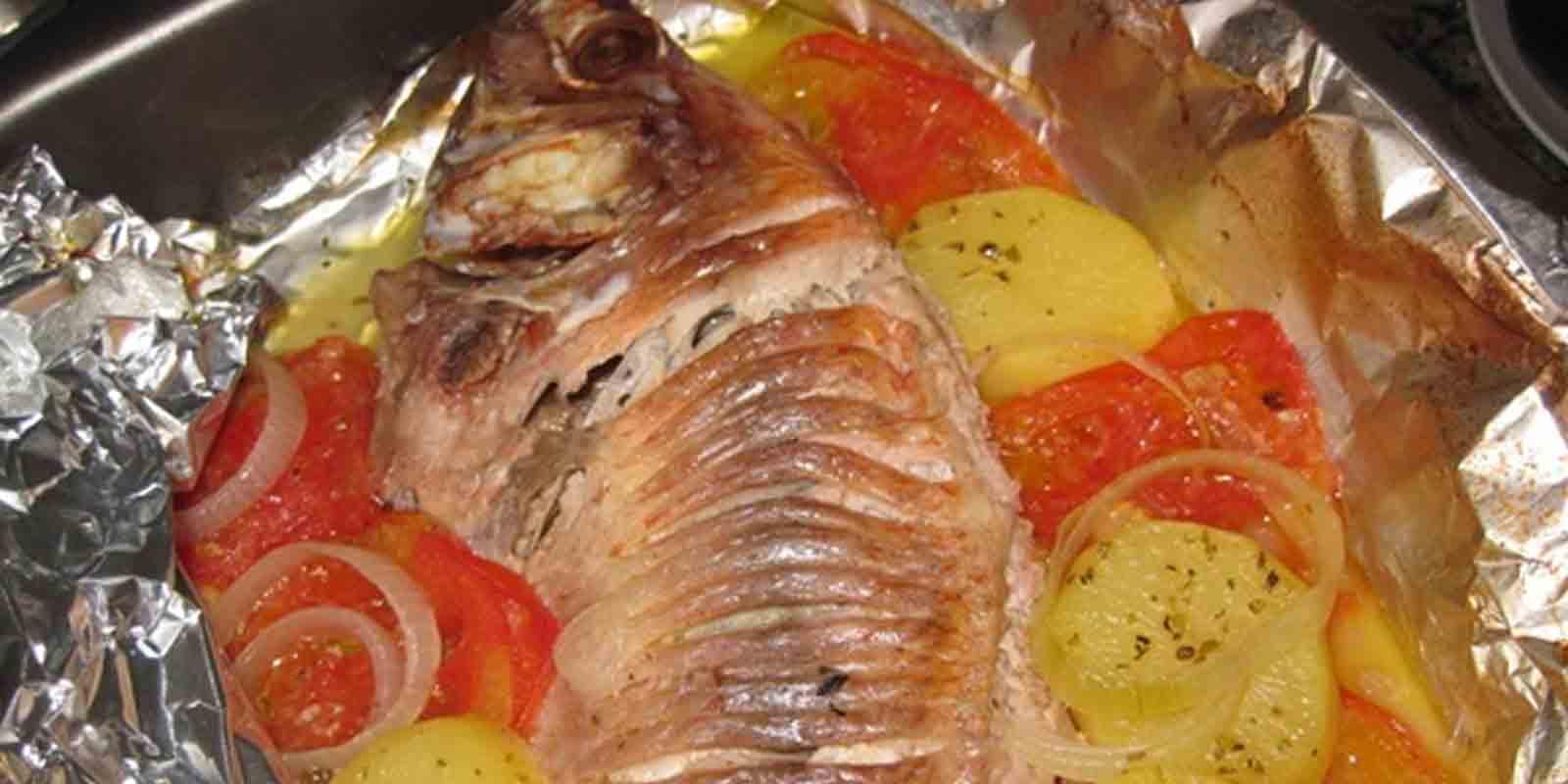 TILÁPIA ASSADA NO FORNO 