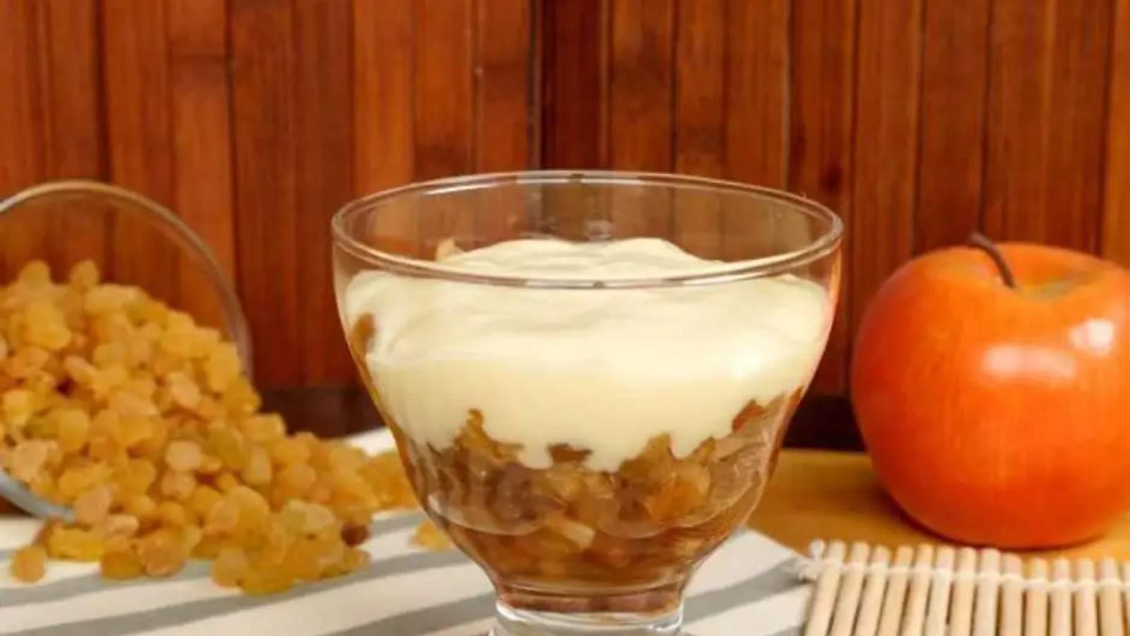 COMPOTA DE FRUTAS COM CREME