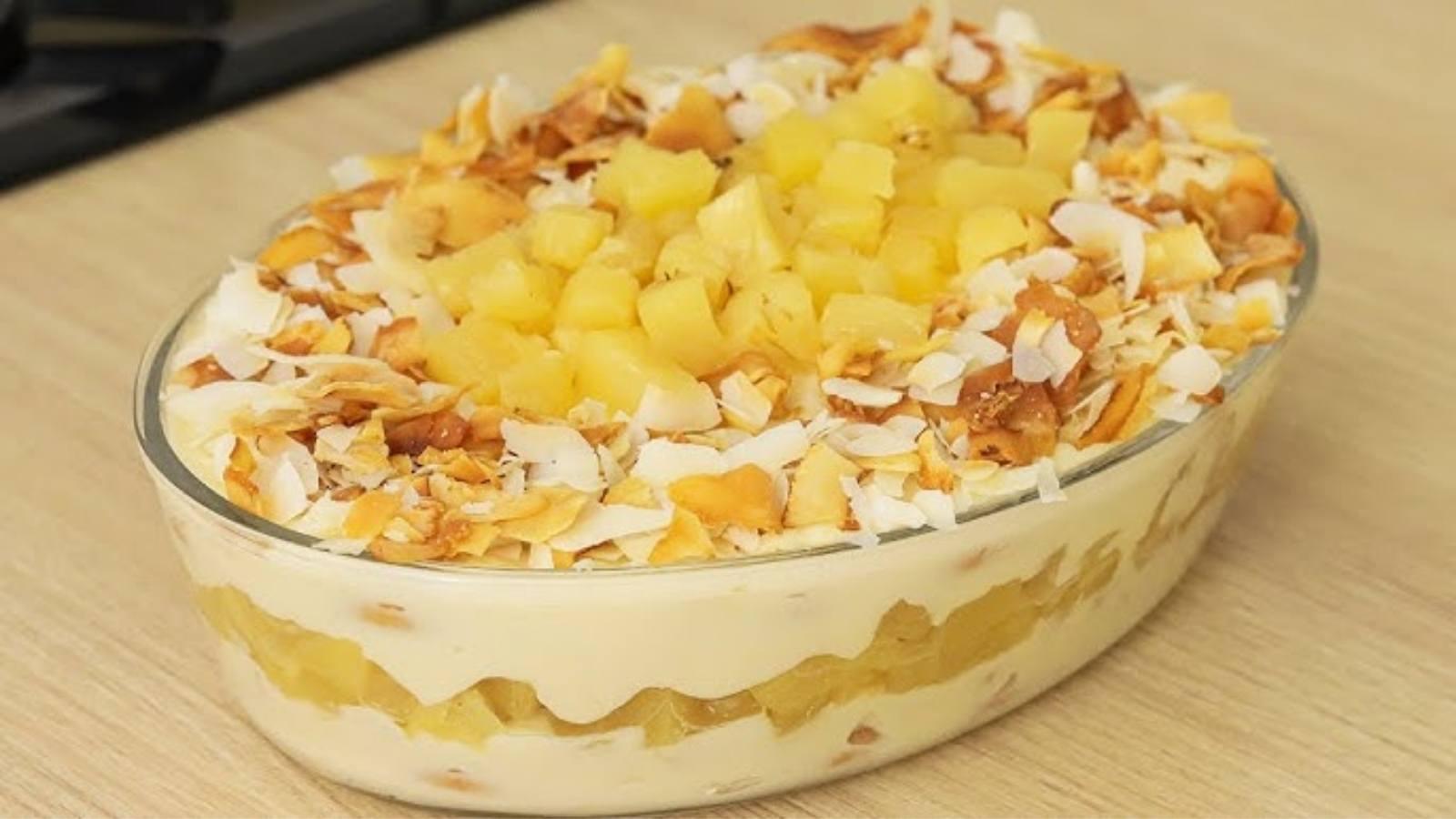 Pavê Tropical de Coco e Abacaxi